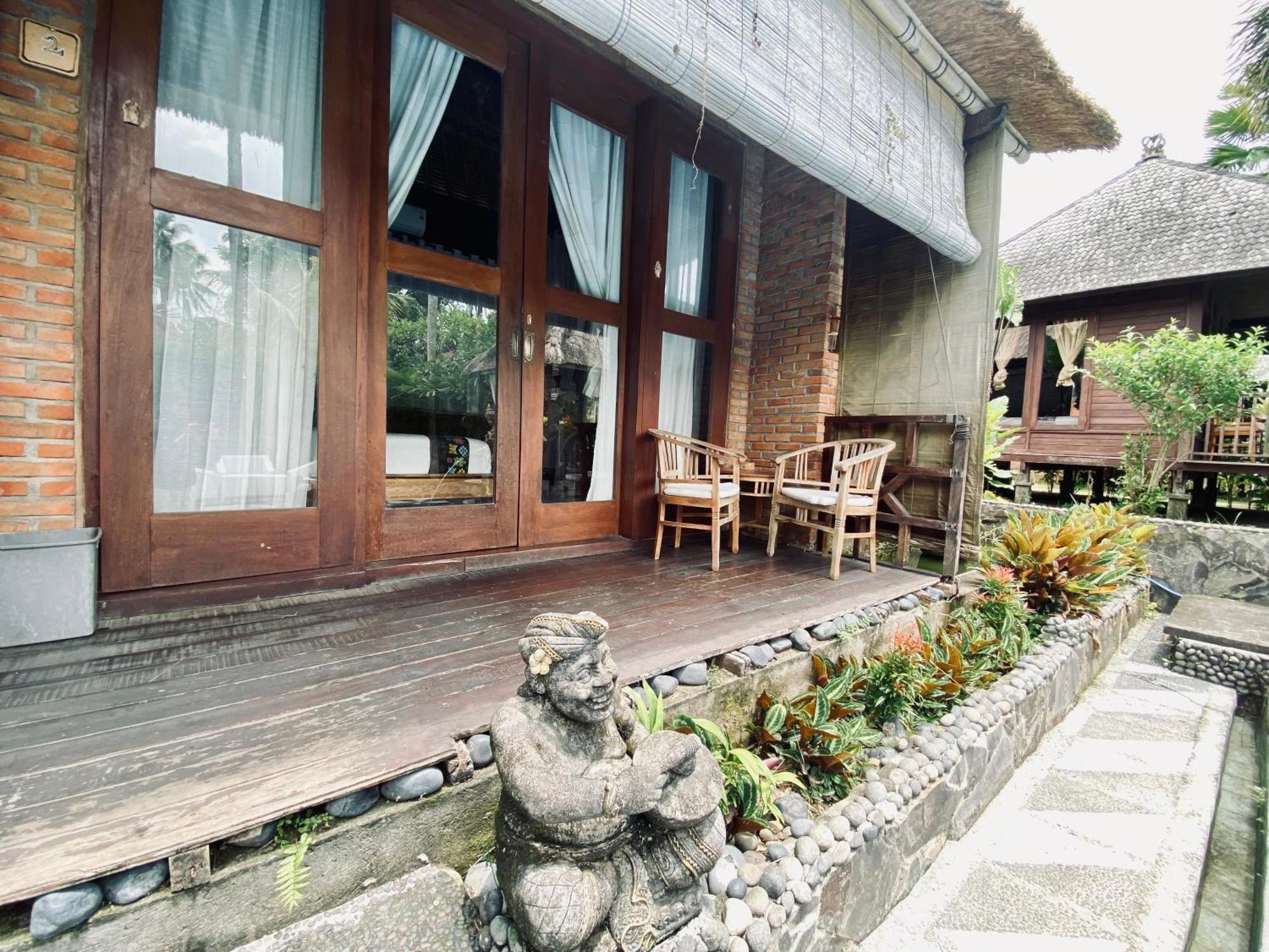 Dong Loka Guesthouse Bali Carangsari Buitenkant foto